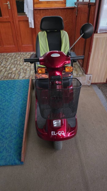 Elektromos moped rokkant kocsi