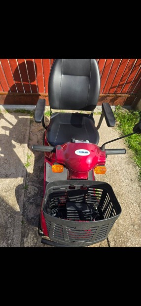 Elektromos moped rokkantkocsi