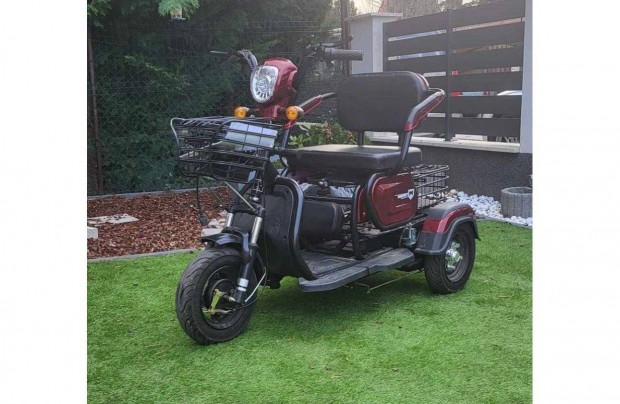 Elektromos moped rokkantkocsi tricikli garancia szllts