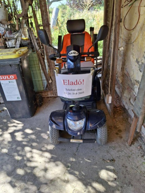 Elektromos robog elad