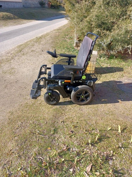 Elektromos rokkant kocsi