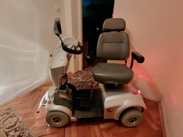 Elektromos rokkantkocsi