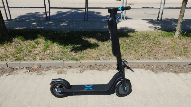 Elektromos roller 10Ah 25km/h