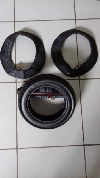 Elektromos roller 10x2.50 mret gumi kpeny s 2 db. bels tml