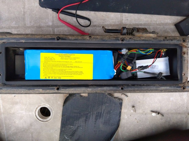 Elektromos roller 36v akkumultor vezrl stb az egsz 19.900ft