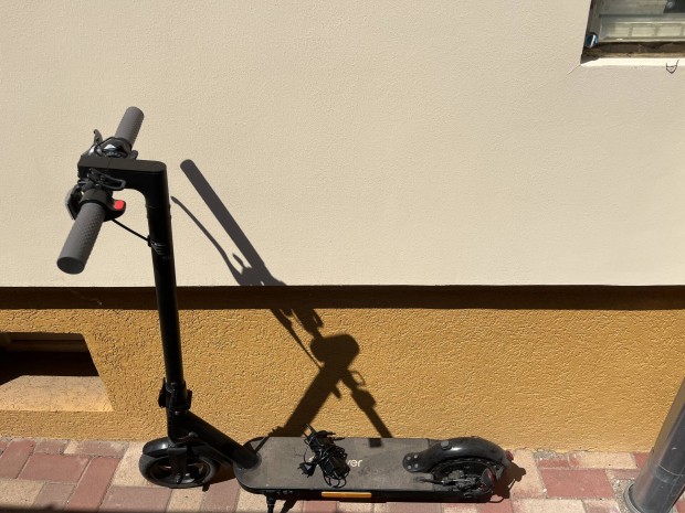 Elektromos roller 8,5"
