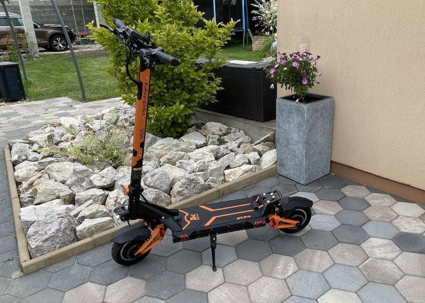 Elektromos roller Kukirin G3 pro 2025 (dupla motor)