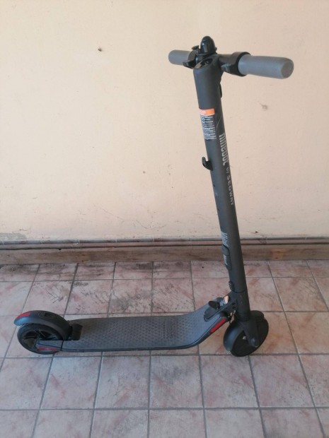 Elektromos roller Segway Nineboot E2