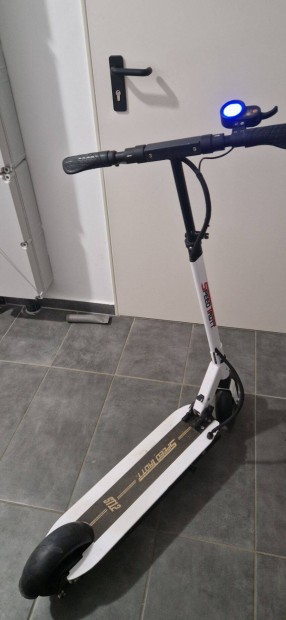 Elektromos roller Speedtrott ST12