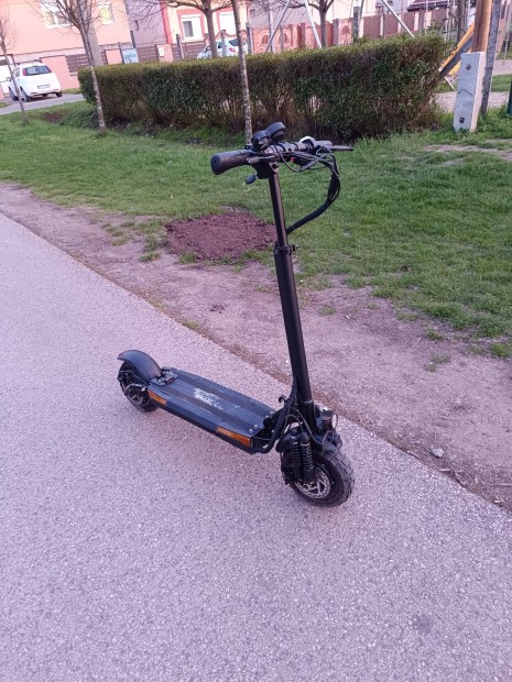 Elektromos roller Techsend cyber monster 