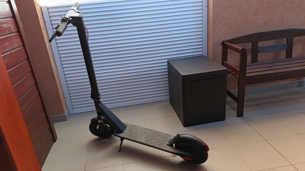 Elektromos roller Voom Es-N10