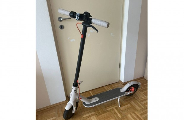 Elektromos roller Xiaomi Electric Scooter 3