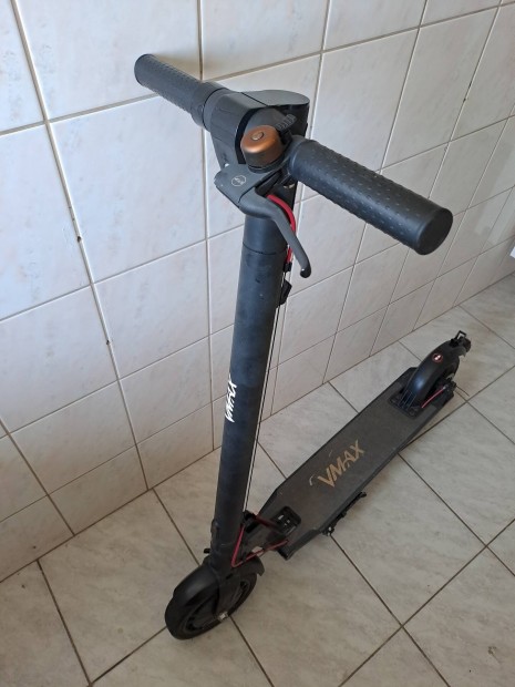Elektromos roller 