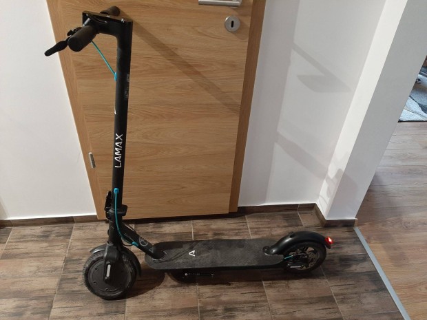 Elektromos roller, Lamax E-Scooter S7500 Plus(sérült)