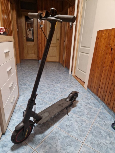 Elektromos roller - Mi Electric Scooter Pro 2