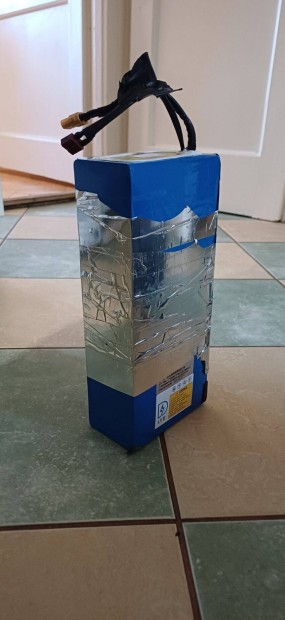 Elektromos roller akkumultor