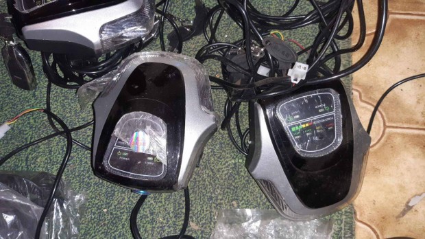 Elektromos roller alkatrész 60v