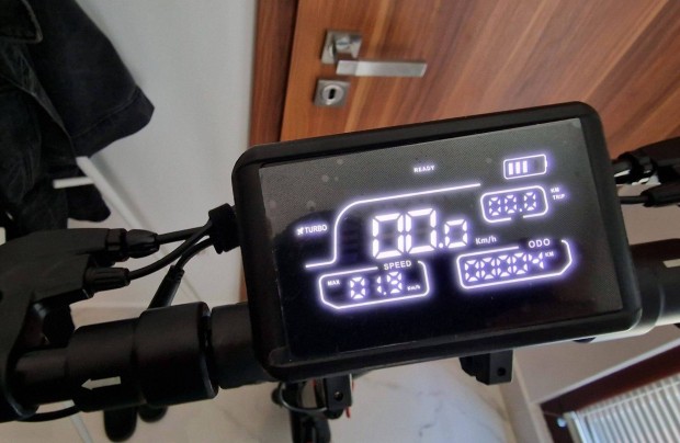 Elektromos roller elad