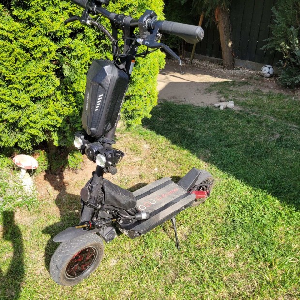 Elektromos roller elad