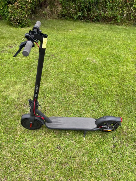 Elektromos roller elad