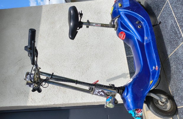 Elektromos roller elad�