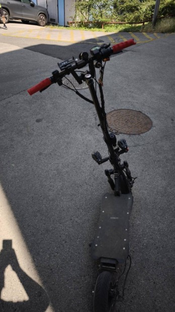 Elektromos roller ptett 2400w