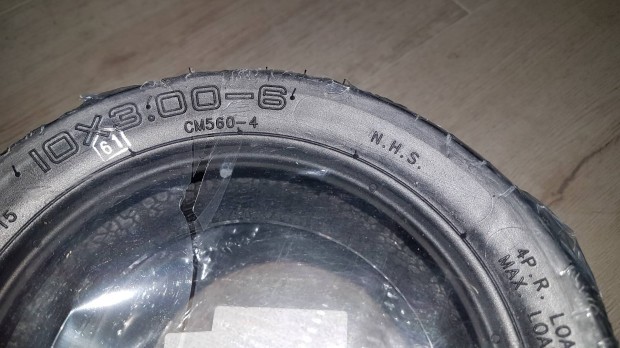 Elektromos roller gumi