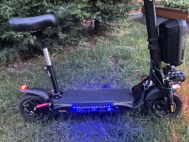 Elektromos roller iscooter ix4
