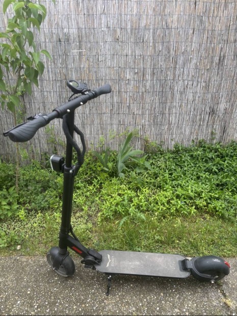 Elektromos roller német Egret Eight V2