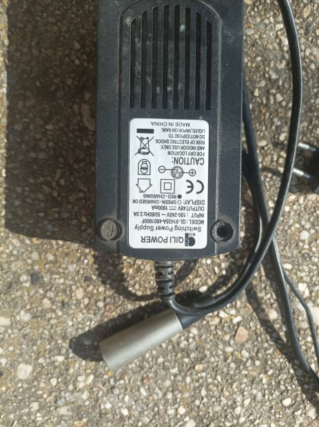 Elektromos roller robog kerkpr  tlt 48 V lomakkuhoz