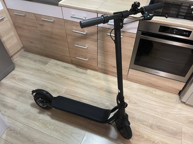 Elektromos roller uj 350w