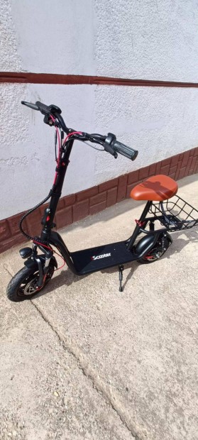 Elektromos roller lses