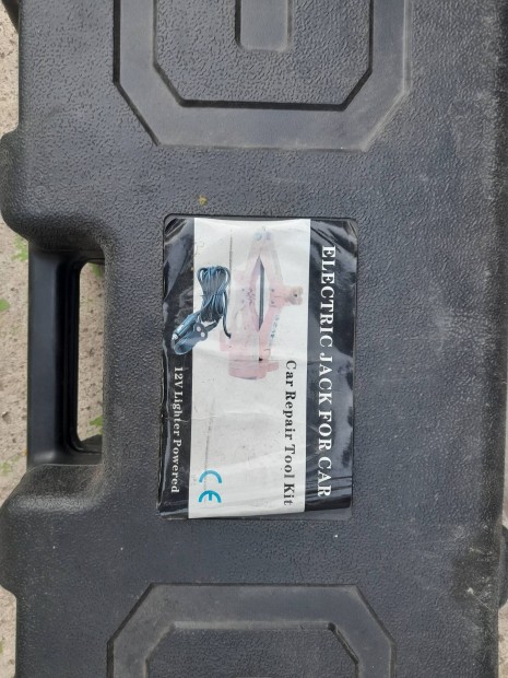 Elektromos szivargyújtós autóemelő