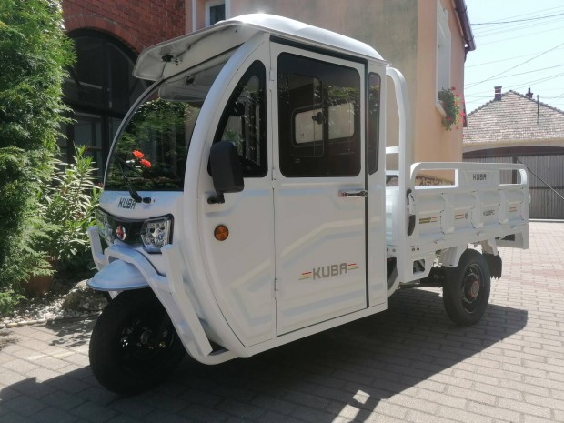 Elektromos teherhord tricikli. 