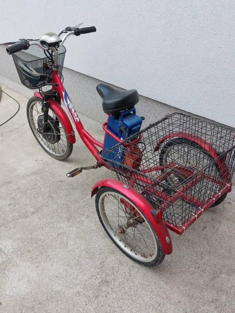 Elektromos tricikli elad 