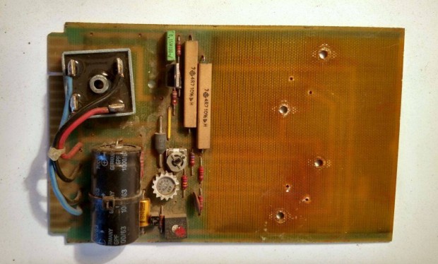 Elektronikai Alkatrész (Ver.3) teszteletlen
