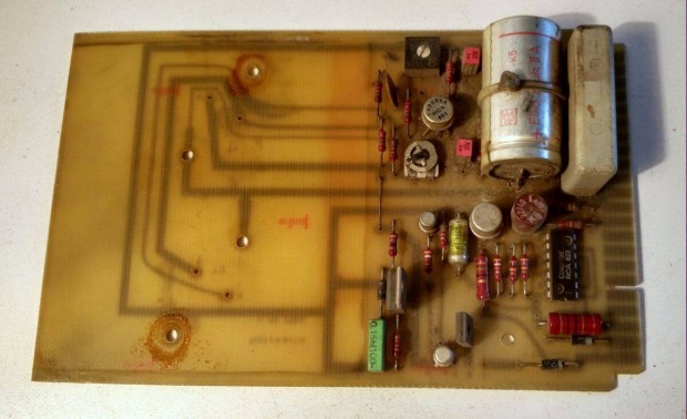 Elektronikai Alkatrész (Ver.4) teszteletlen
