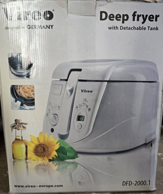 Elektronikai termékek egyben eladó.