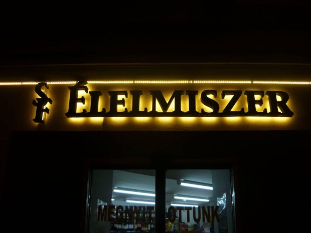 Élelmiszer üzletbe munkatársat keresünk - XII. kerület
