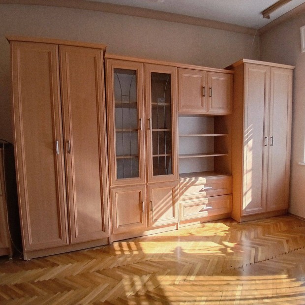 Elemes szekr�nysor