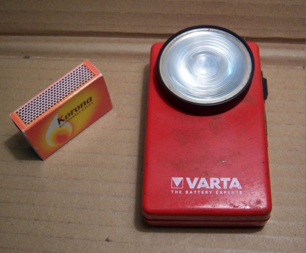 Elemlámpa Varta Fém Piros (kb.1980)