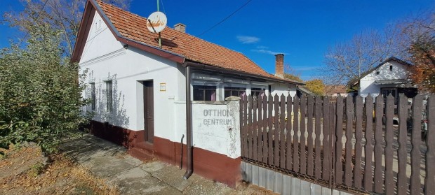 �lhet� otthon Csan�dpalot�n  t�gas telek, nyugodt k�rnyezet v�rja!