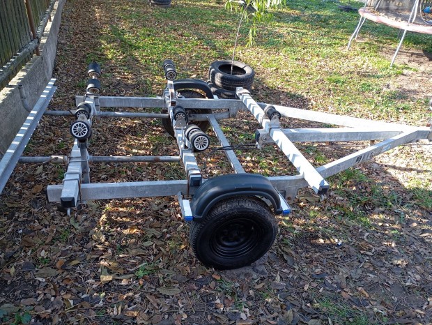 Ellebi Slyakocsi csnakszllit