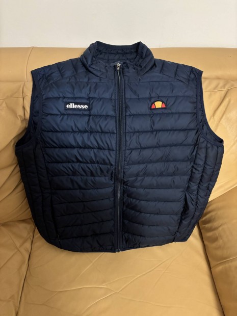 Ellesse frfi xl es toll mellny!