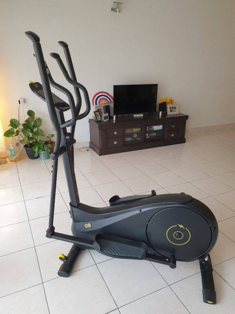 Elliptikus trainer elad