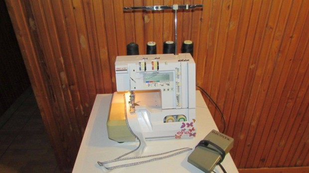 Elna Pro 4DC tp. 4 szlas overlock interlock tisztz lock varrgp