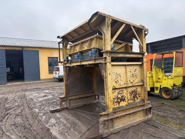 El�lev�laszt� rosta