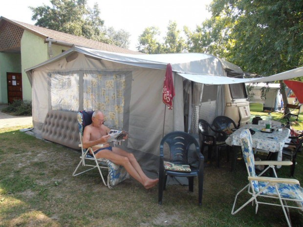 Elősátor lakókocsihoz
