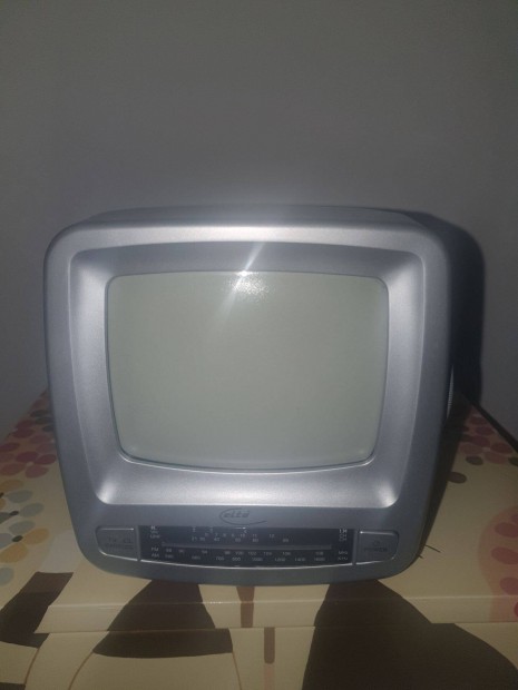 Elta 2209N1 mini TV - doboz + lers