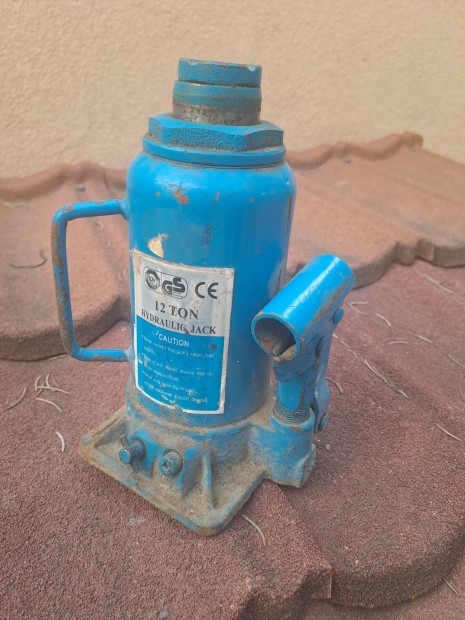 Emel� hidraulikus 12t